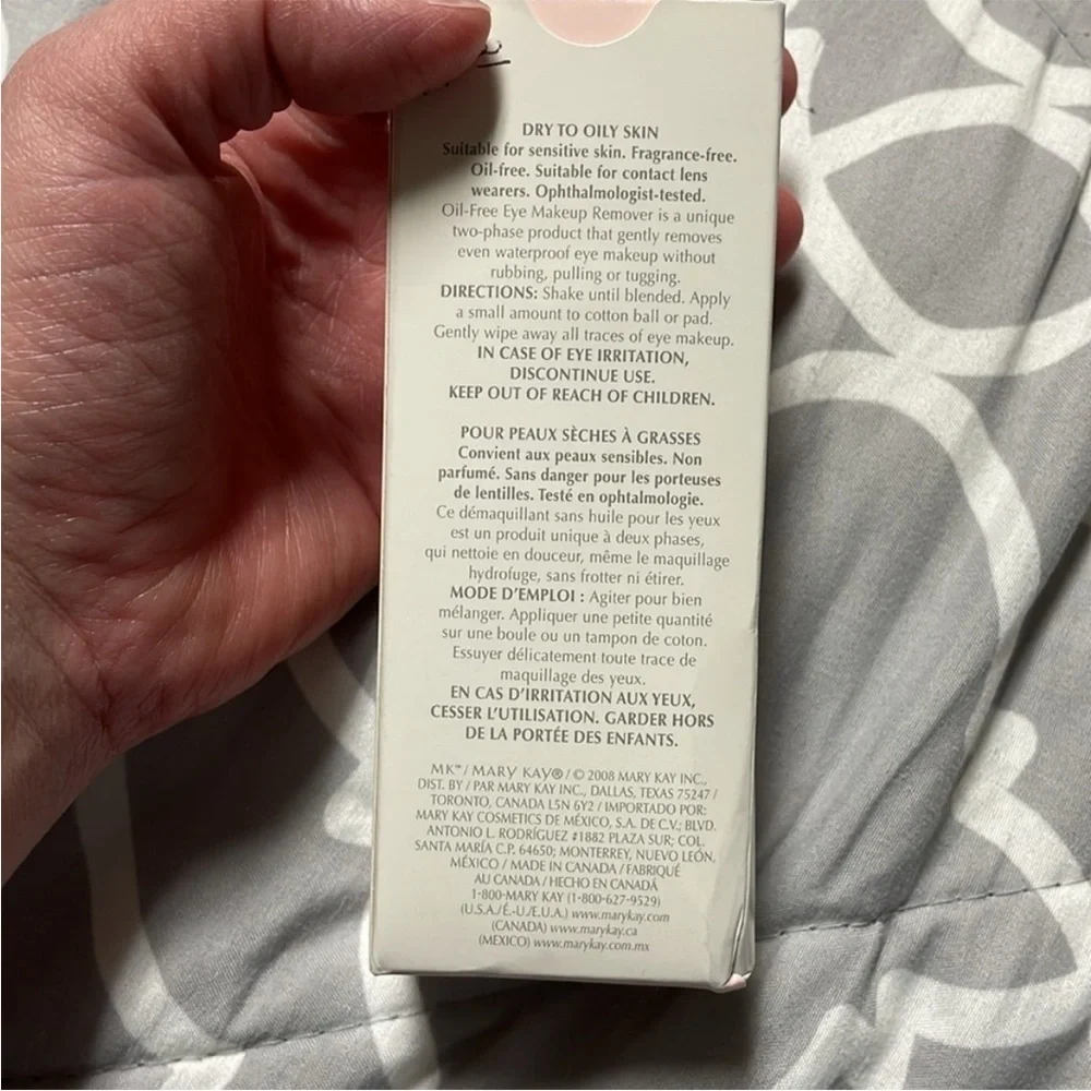 New in box Mary Kay oil-free eye makeup remover